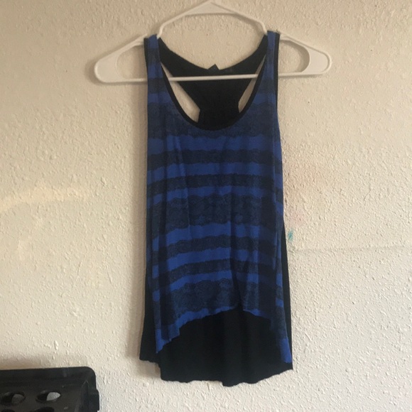 crop top - Picture 1 of 2